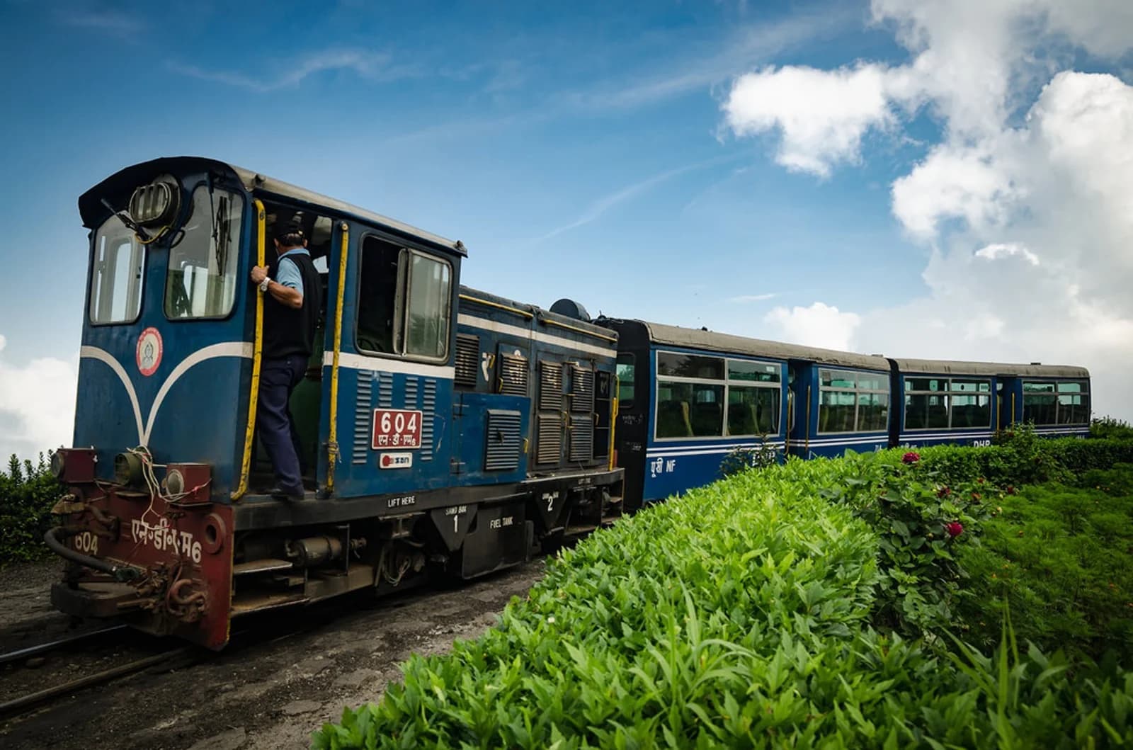 Darjeeling with Gangtok – The Eastern Himalayan Destinations.